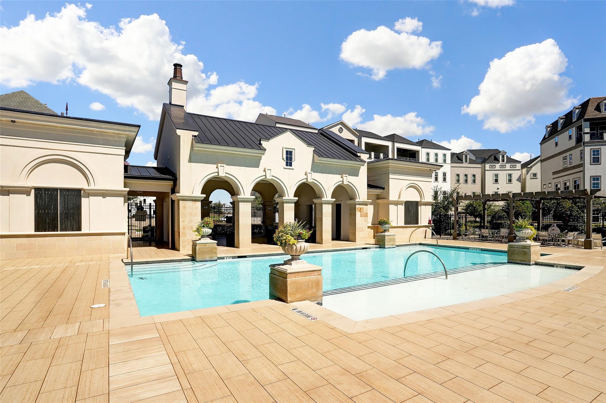 3415 Ridgeway Valley Lane
