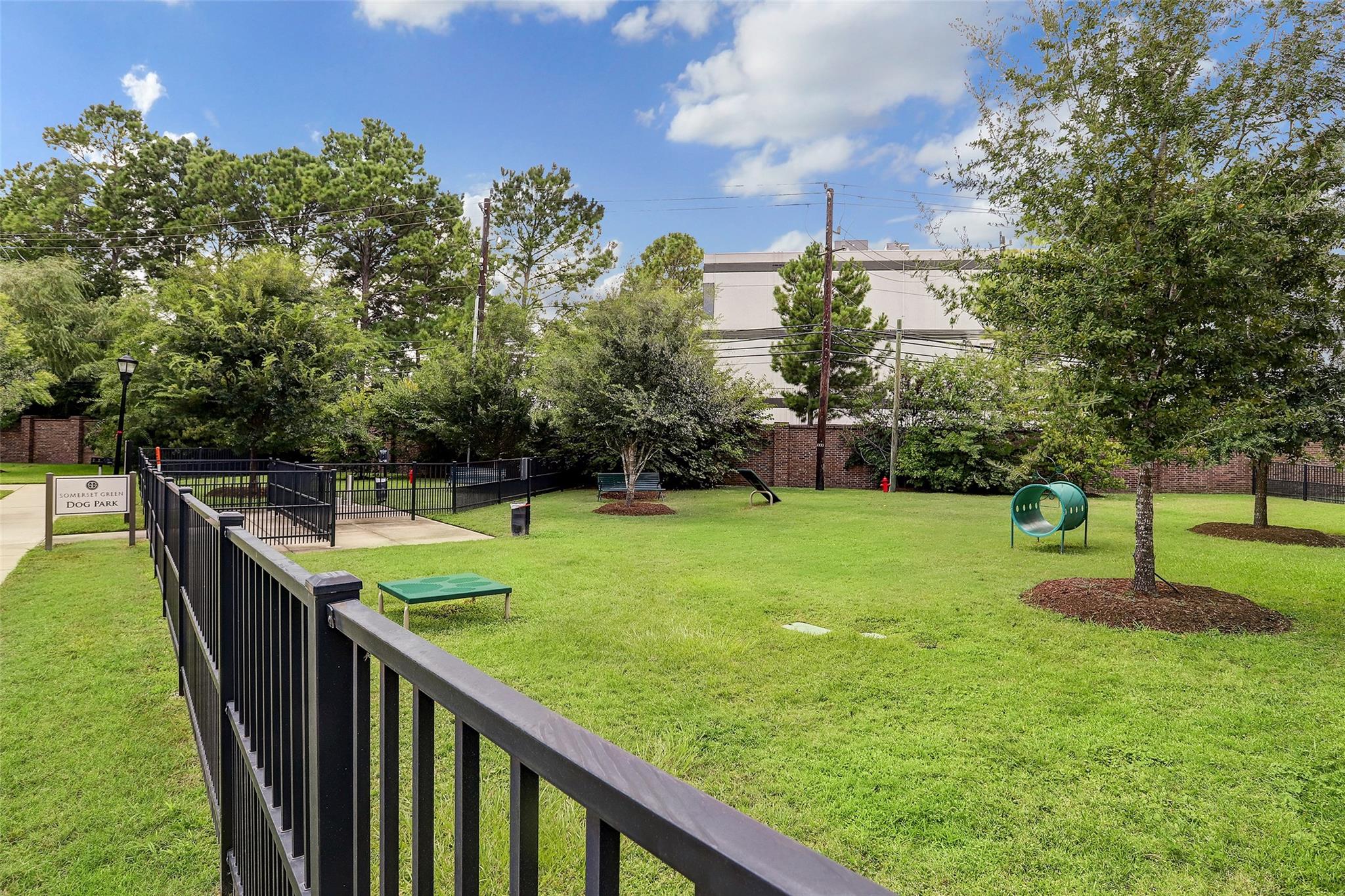3415 Ridgeway Valley Lane