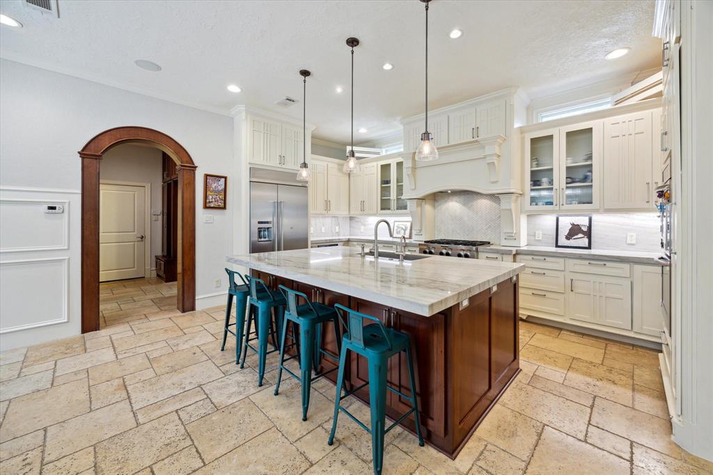 218 W 10th Street