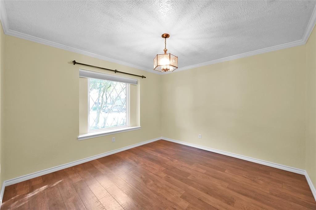11 Postvine Court