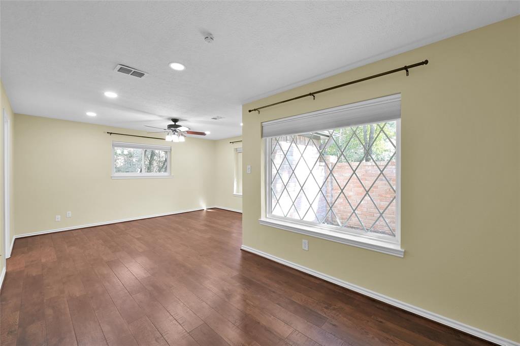 11 Postvine Court