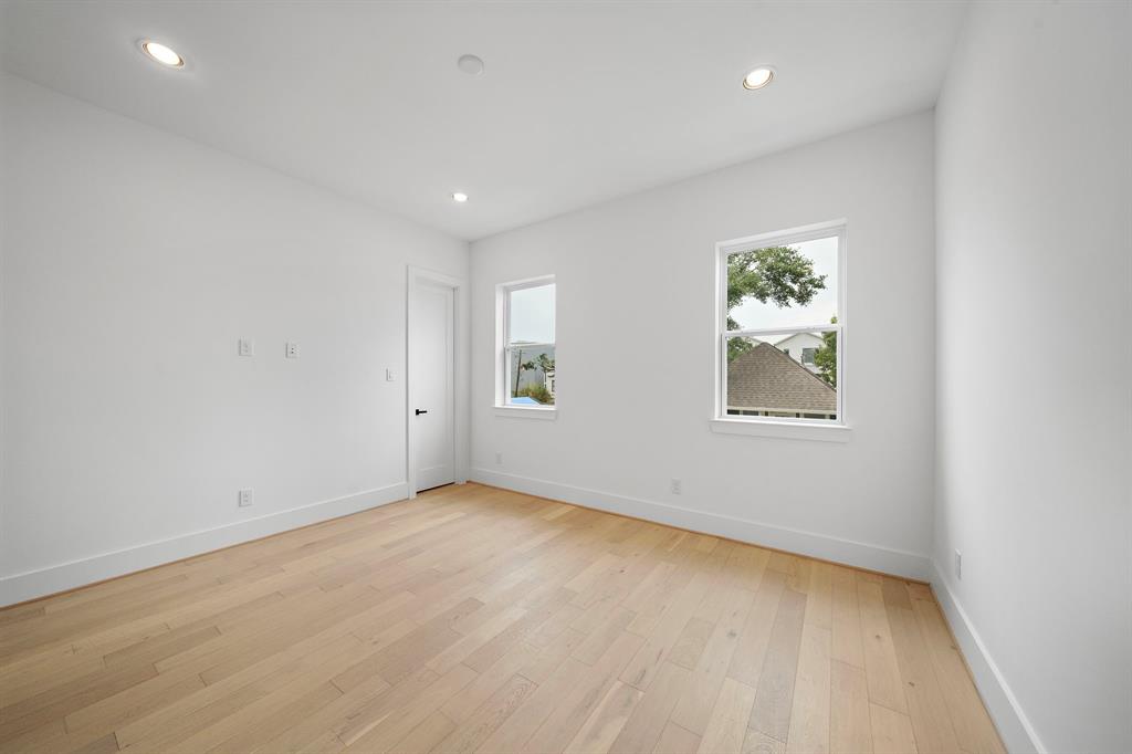 1521 Alexander Street