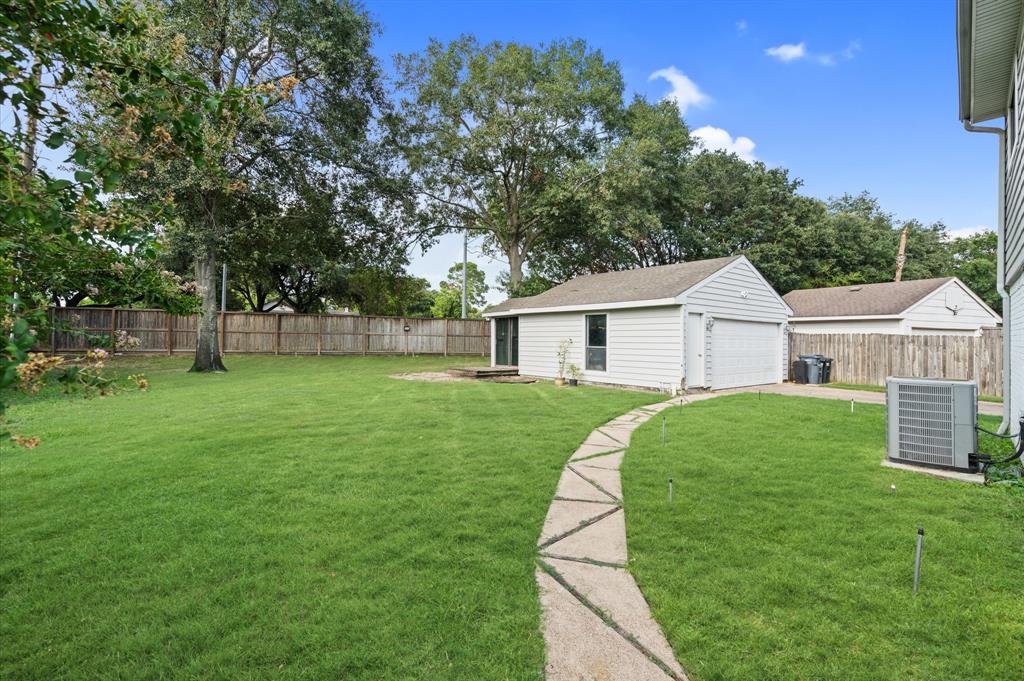 15614 Windy Cove Drive