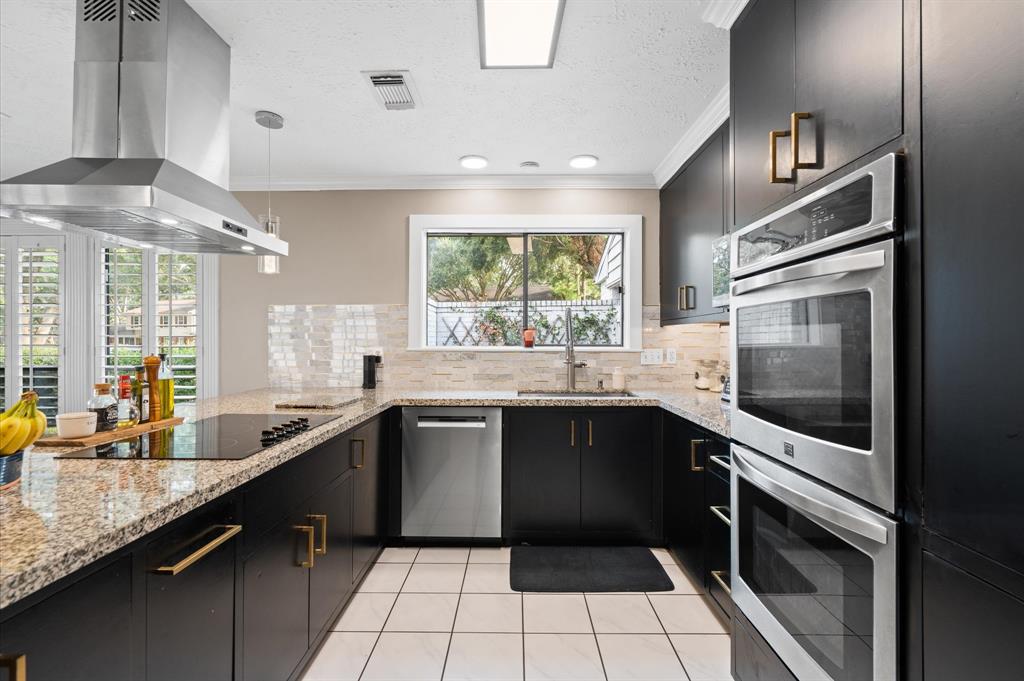 15614 Windy Cove Drive