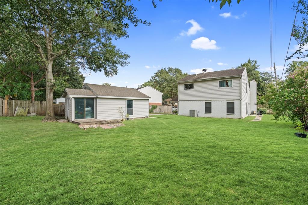 15614 Windy Cove Drive