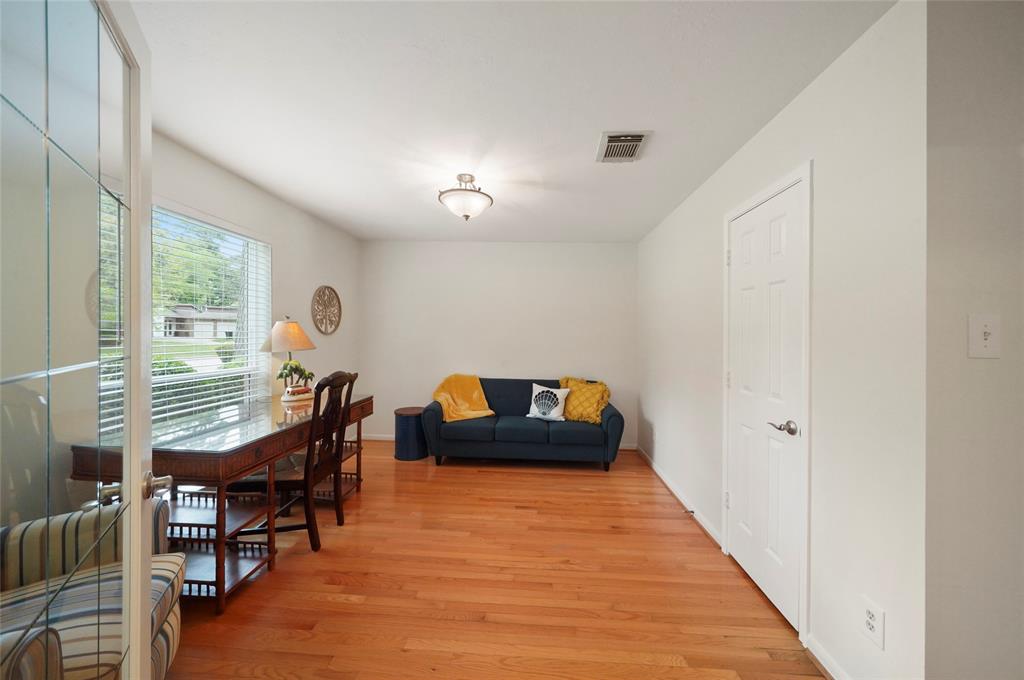 3206 Hemingway Drive