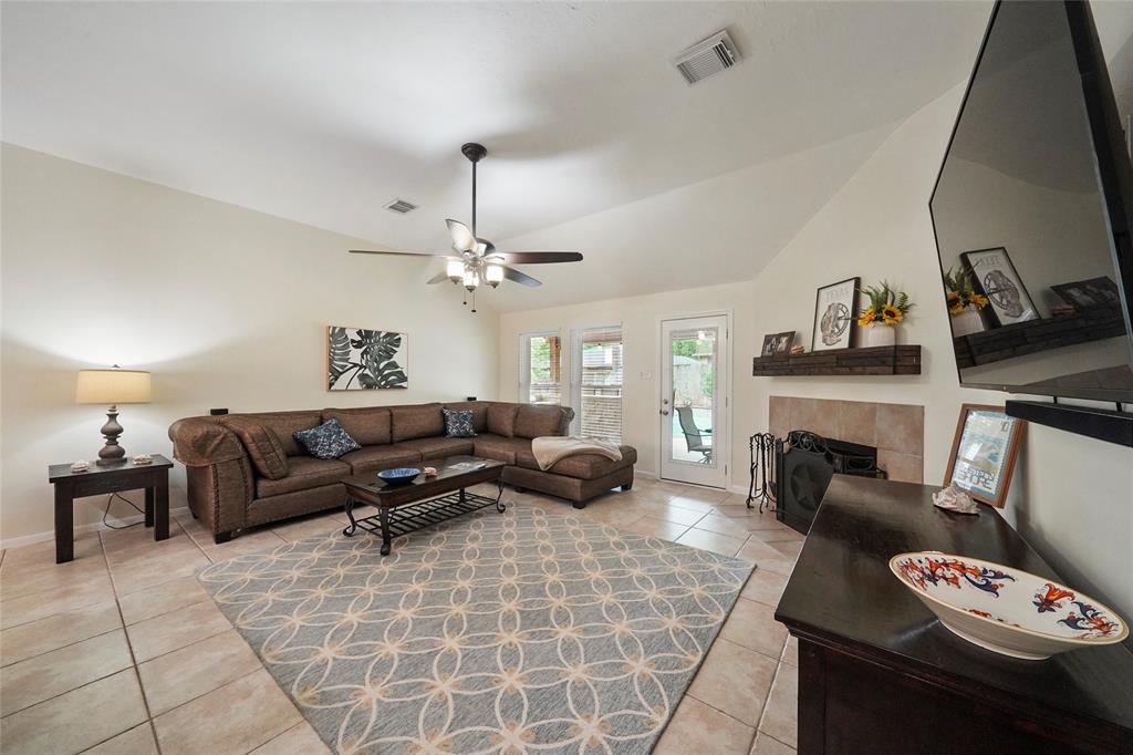 3206 Hemingway Drive