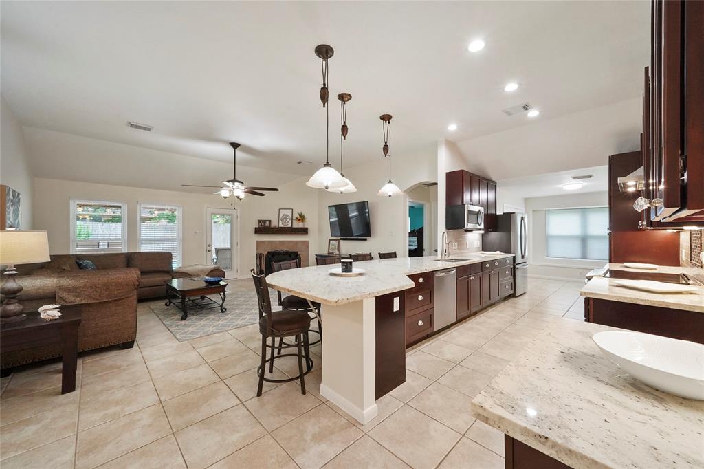 3206 Hemingway Drive