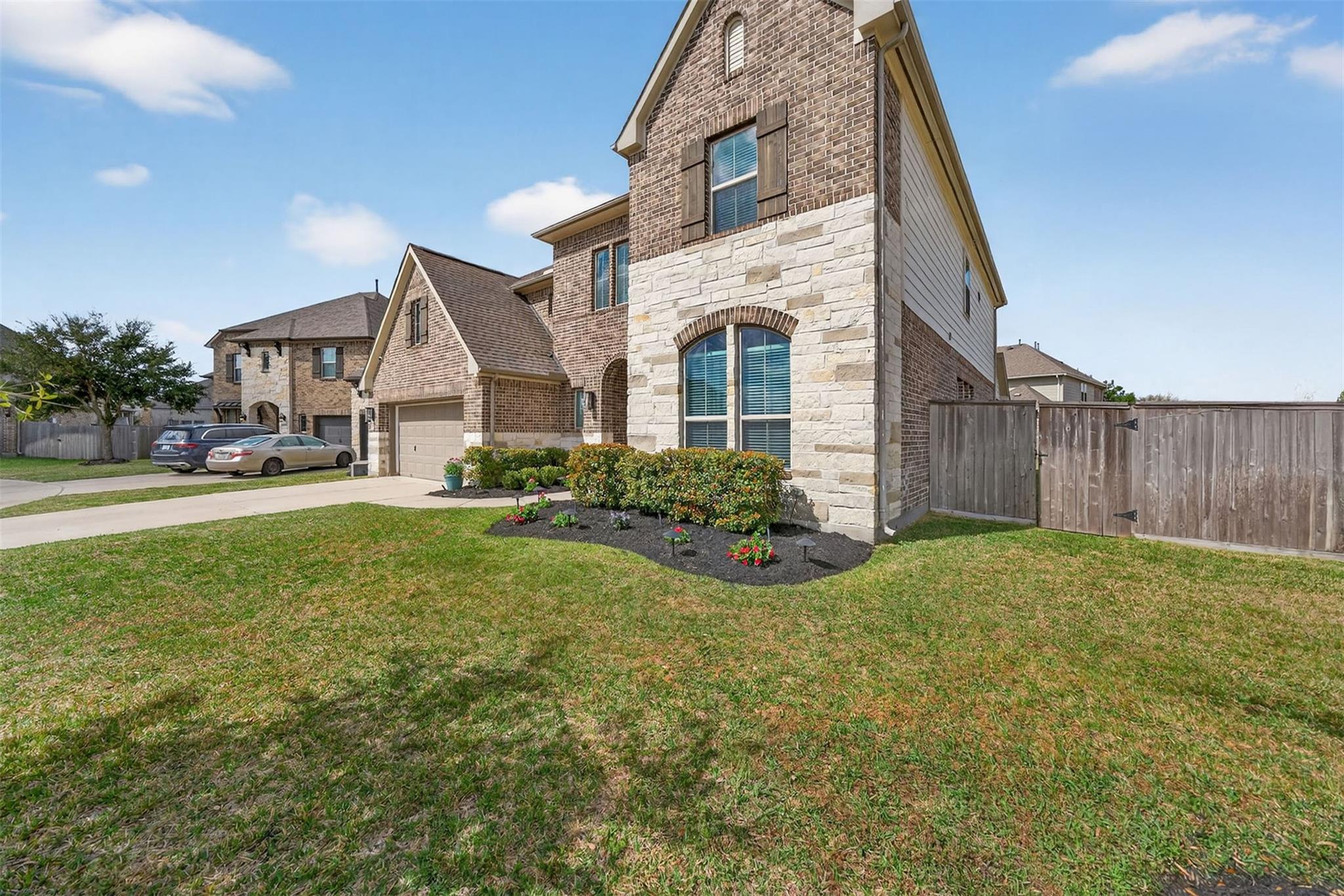 9555 Pappas Creek Court