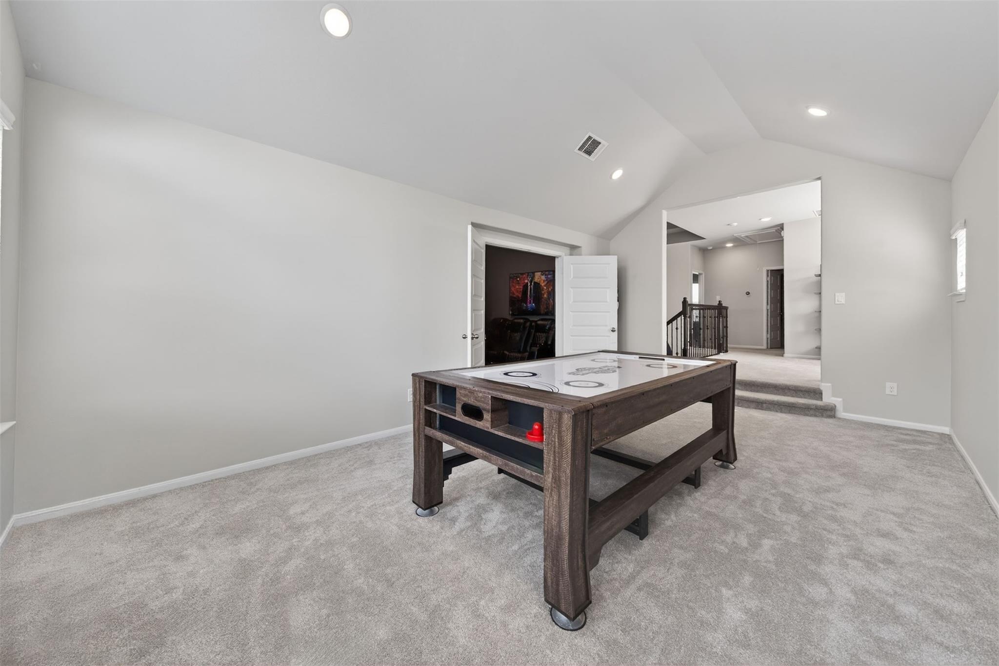 9555 Pappas Creek Court