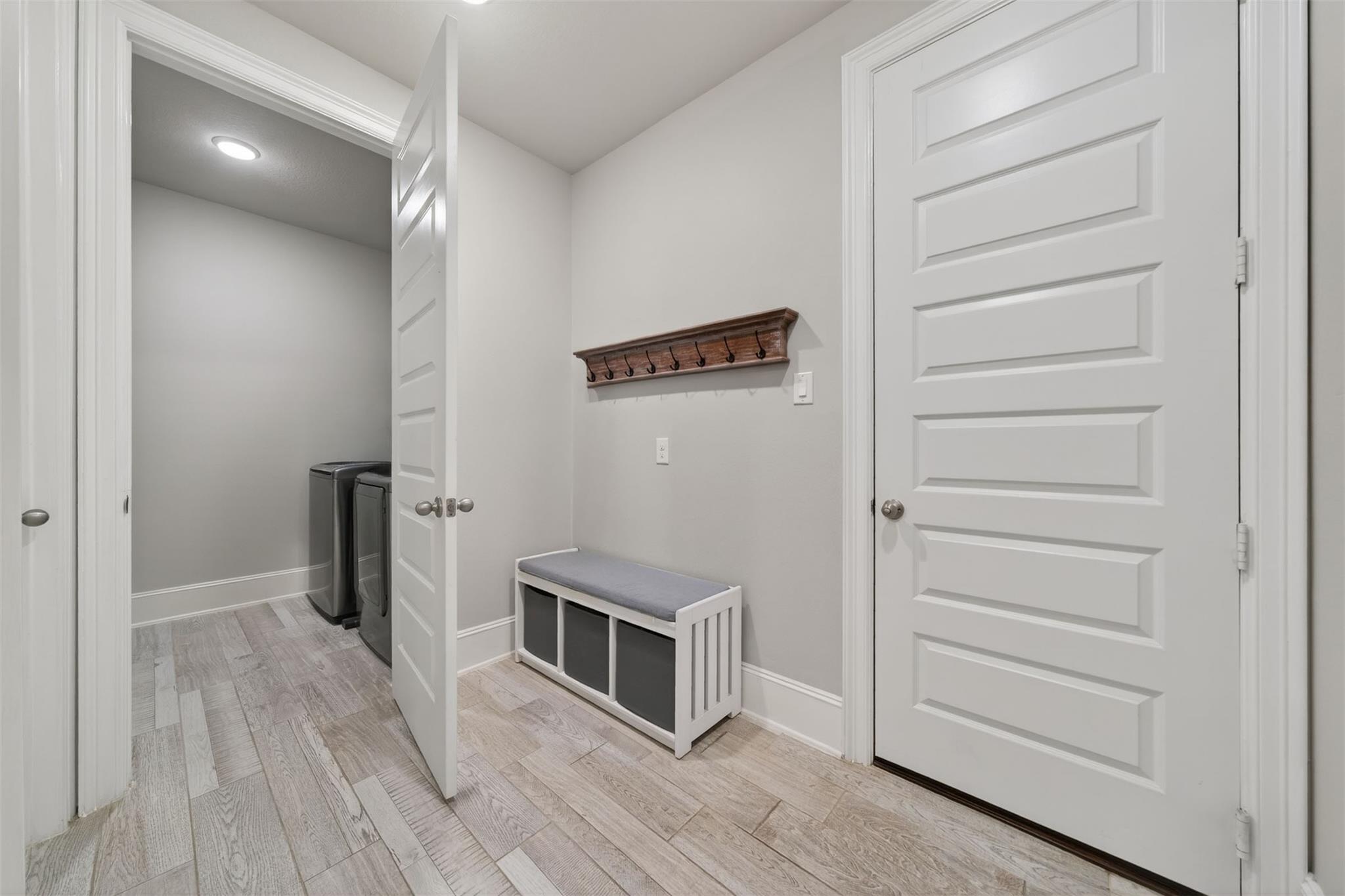 9555 Pappas Creek Court