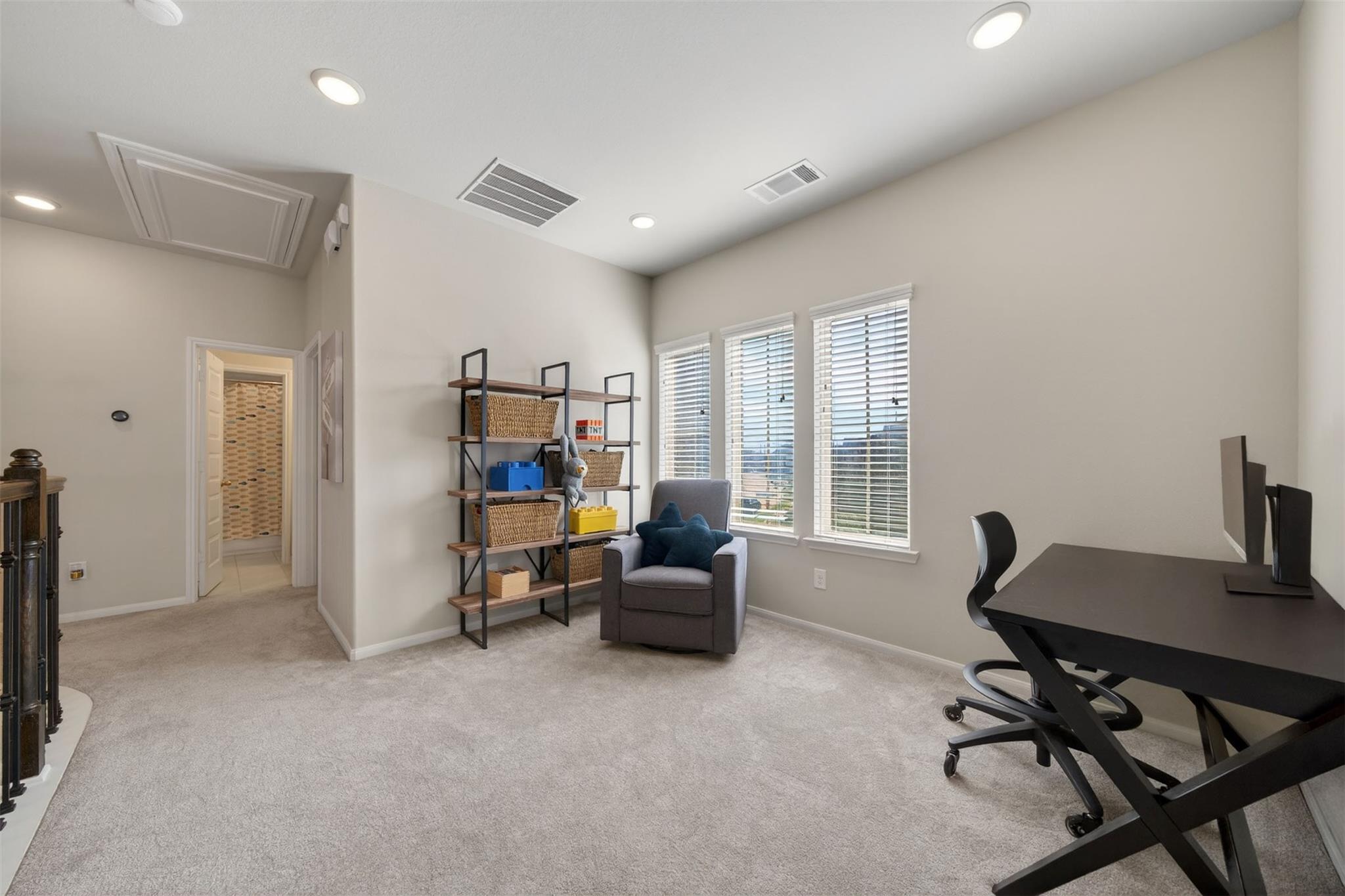 9555 Pappas Creek Court