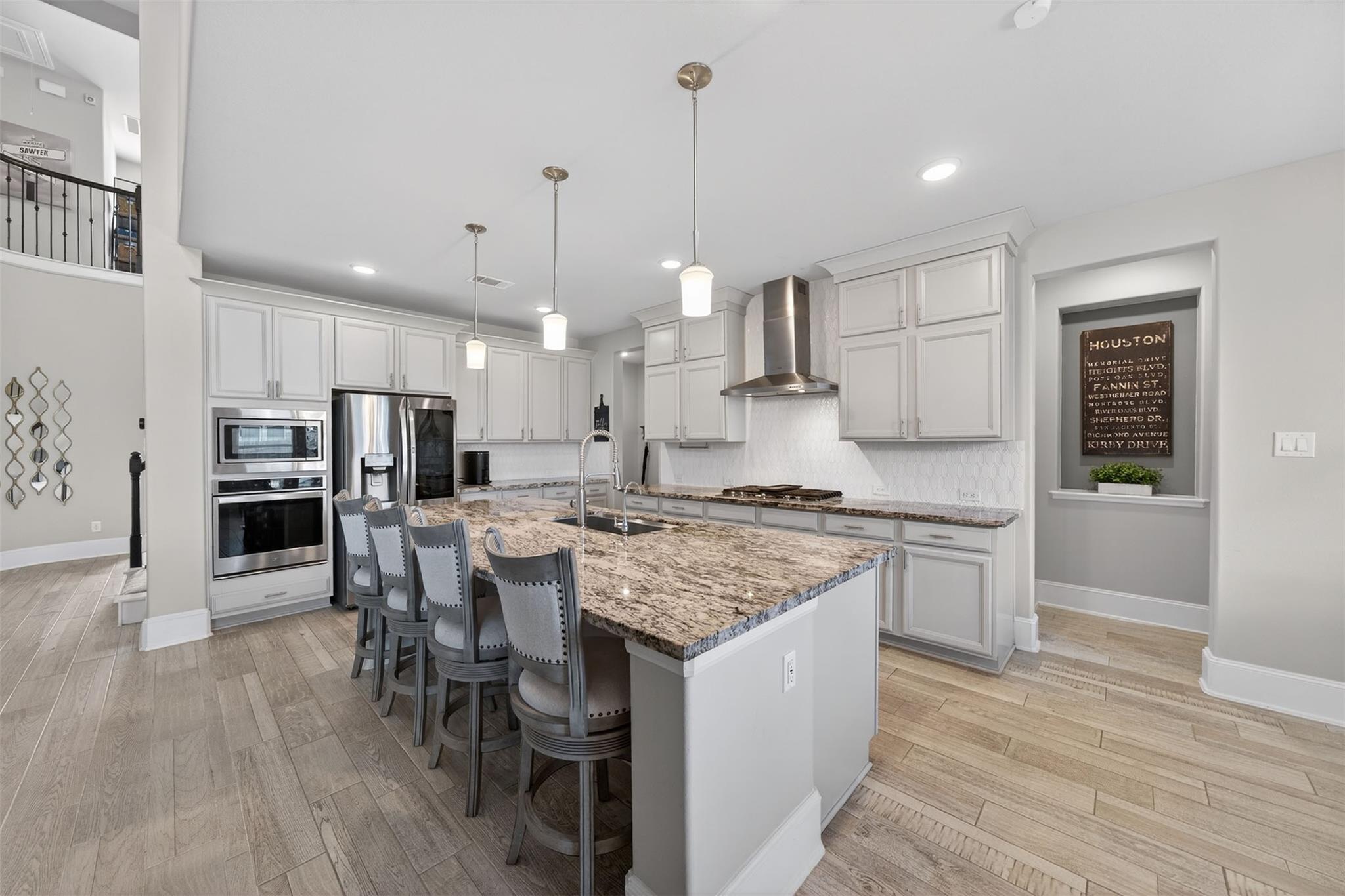 9555 Pappas Creek Court
