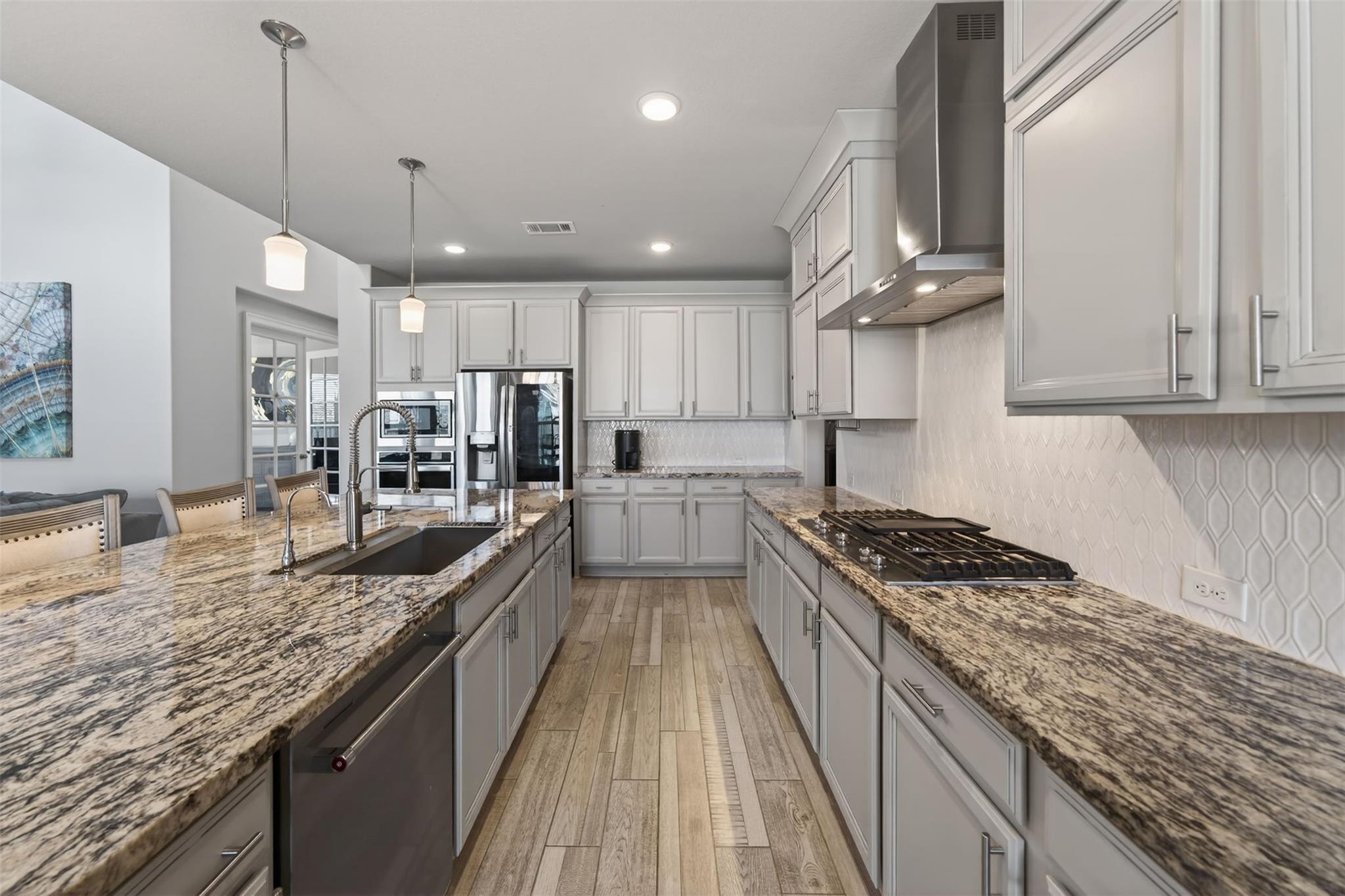 9555 Pappas Creek Court