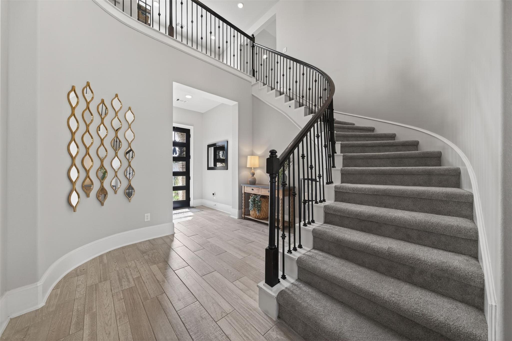 9555 Pappas Creek Court