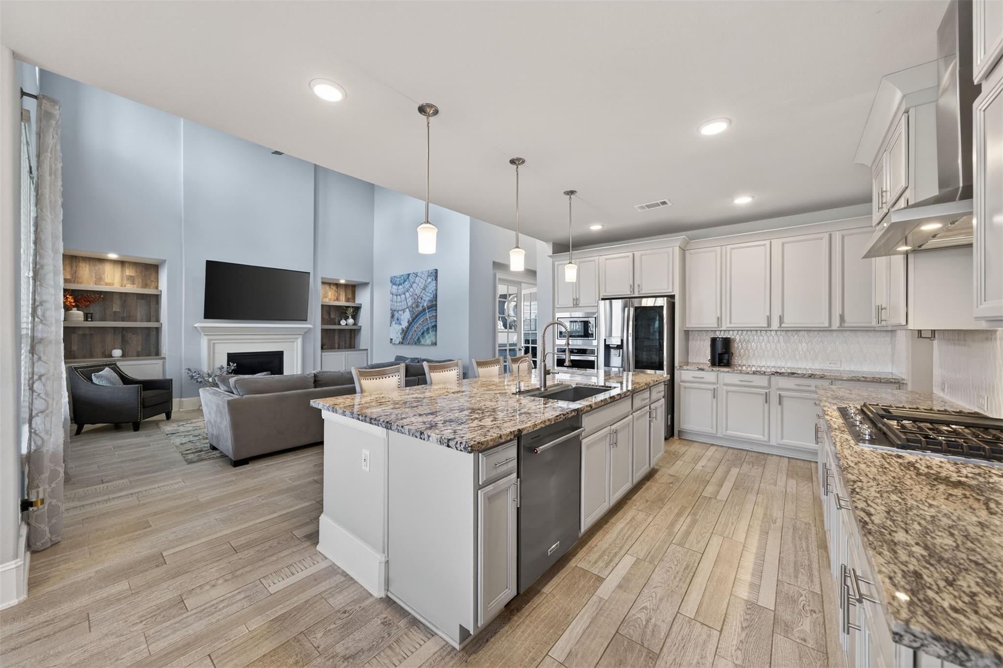 9555 Pappas Creek Court