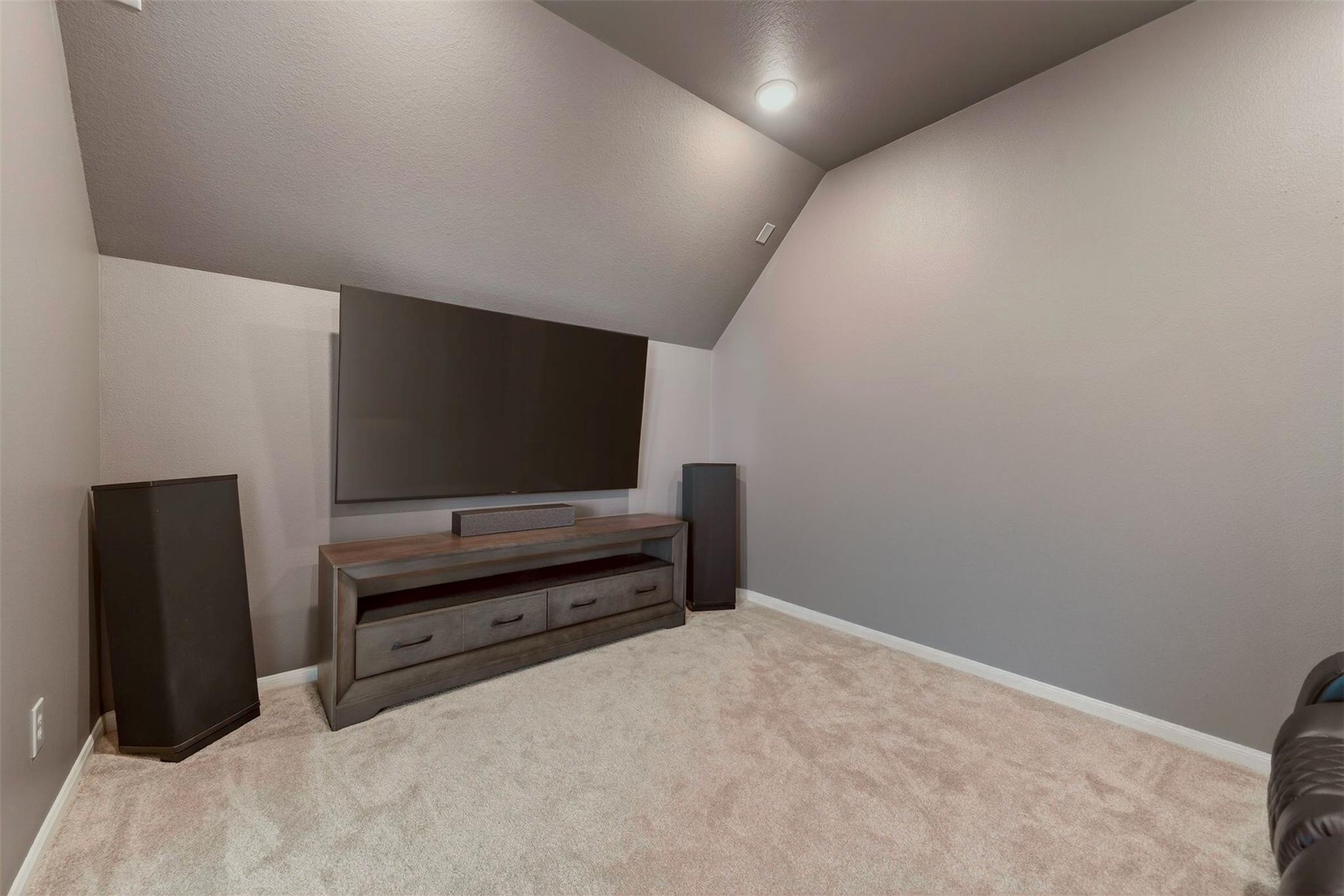 9555 Pappas Creek Court