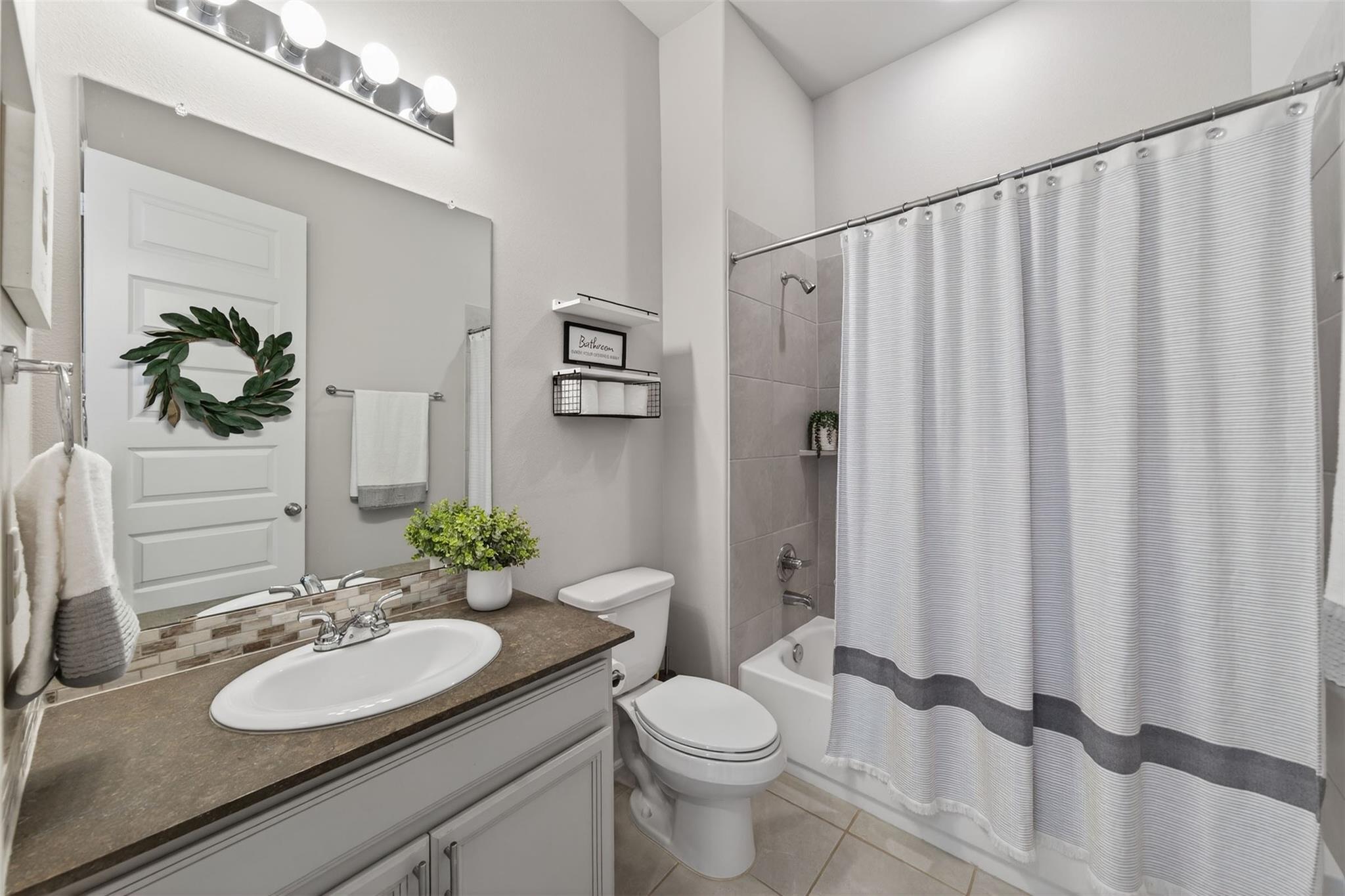 9555 Pappas Creek Court