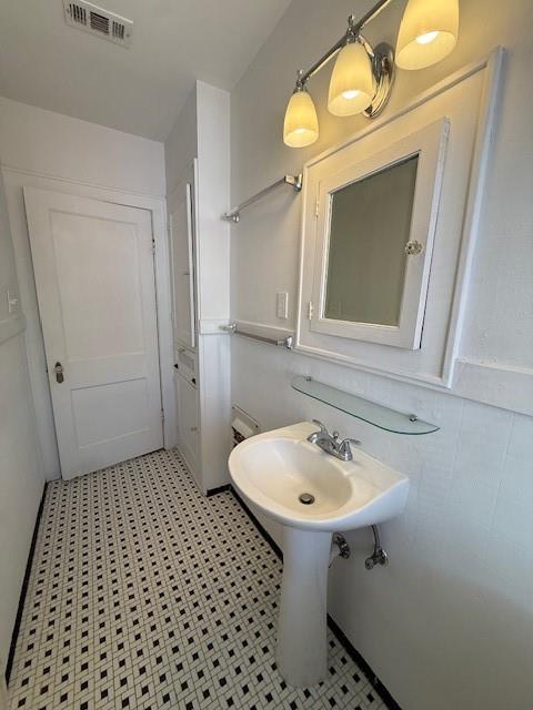 1710 Bolsover Street # 2