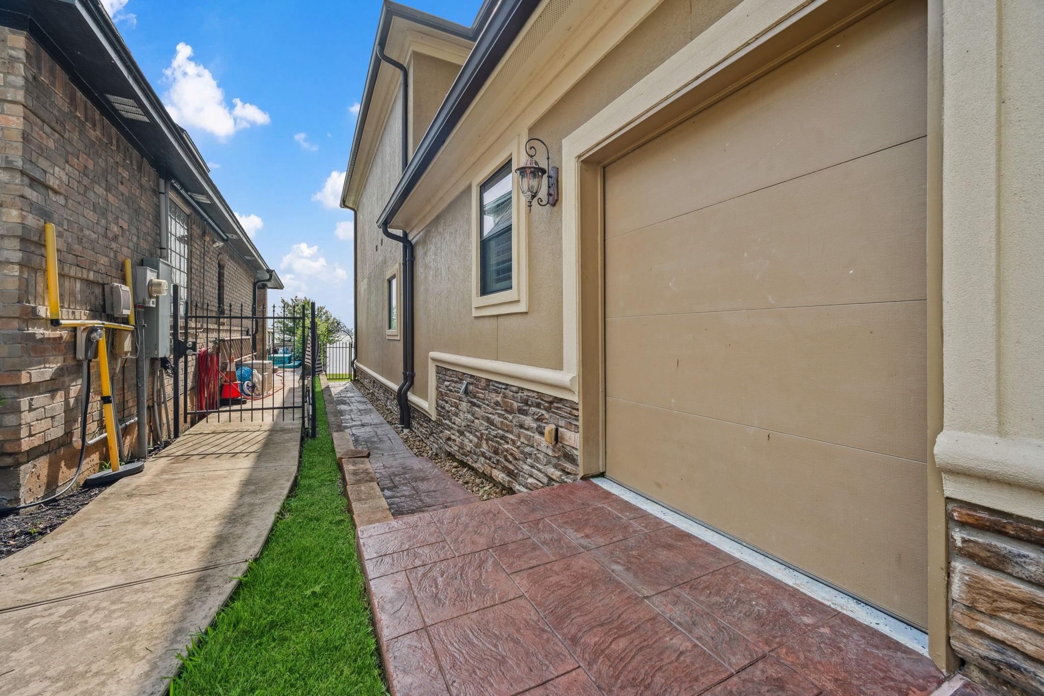 19102 Vantage View Lane