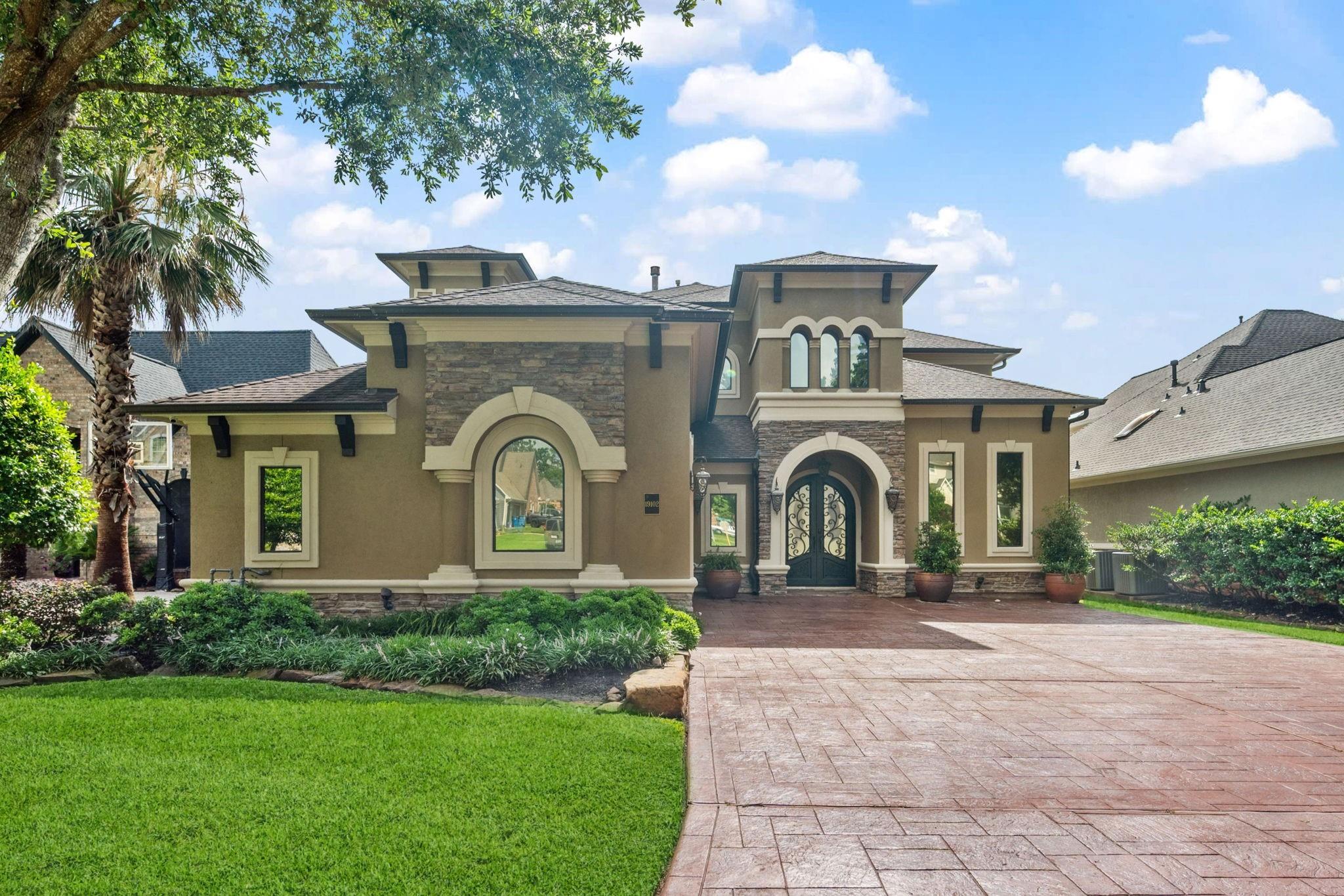 19102 Vantage View Lane