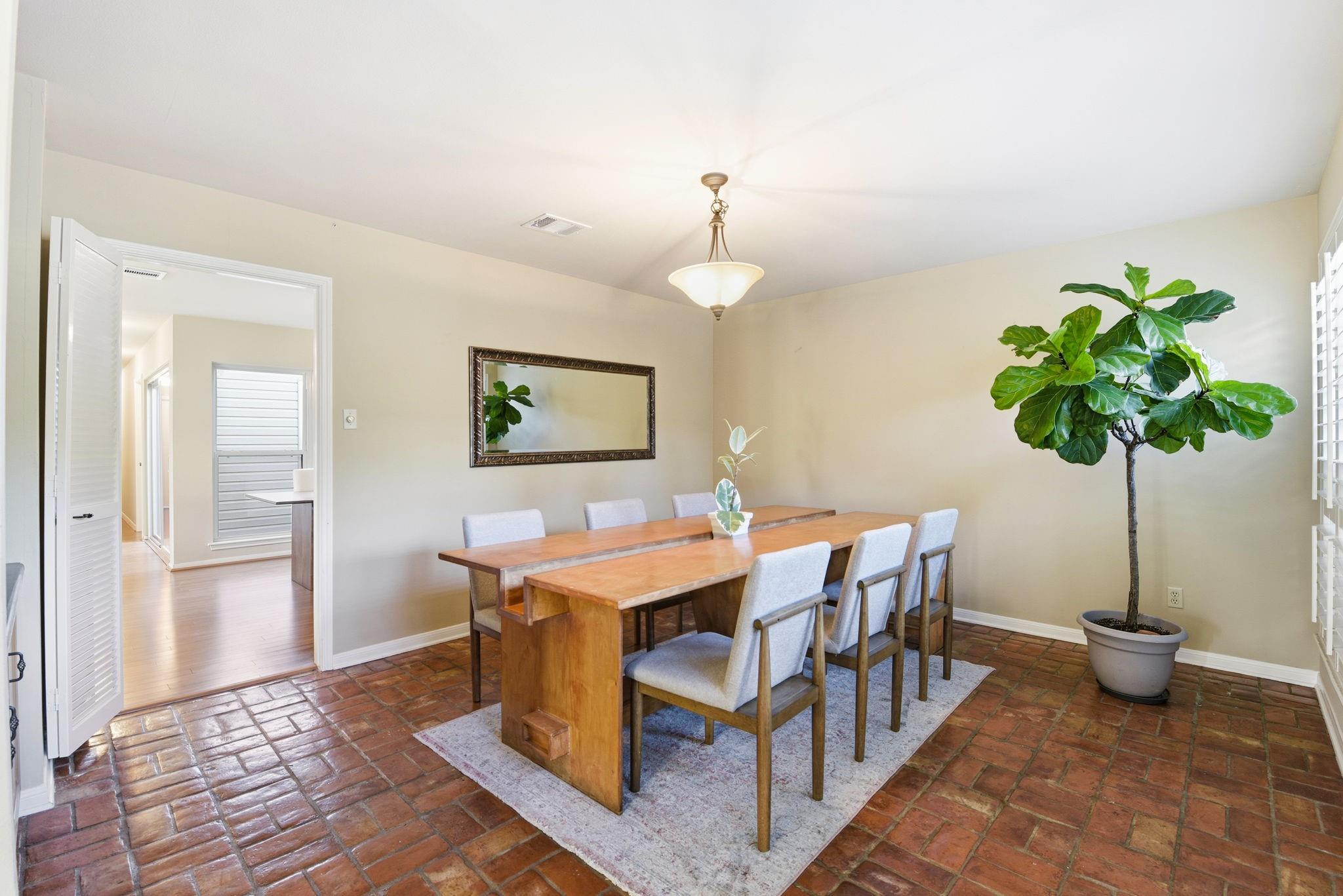 2238 Ashford Hollow Lane