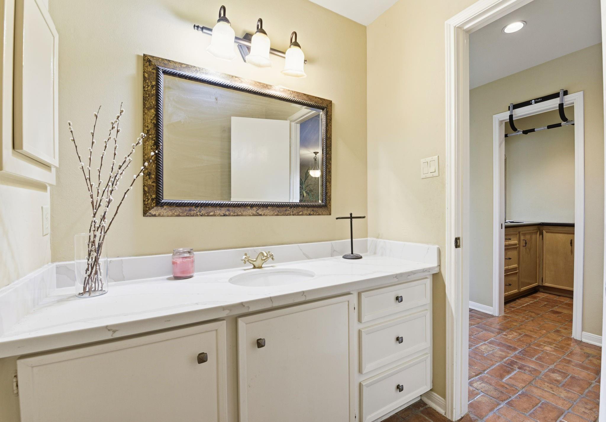 2238 Ashford Hollow Lane