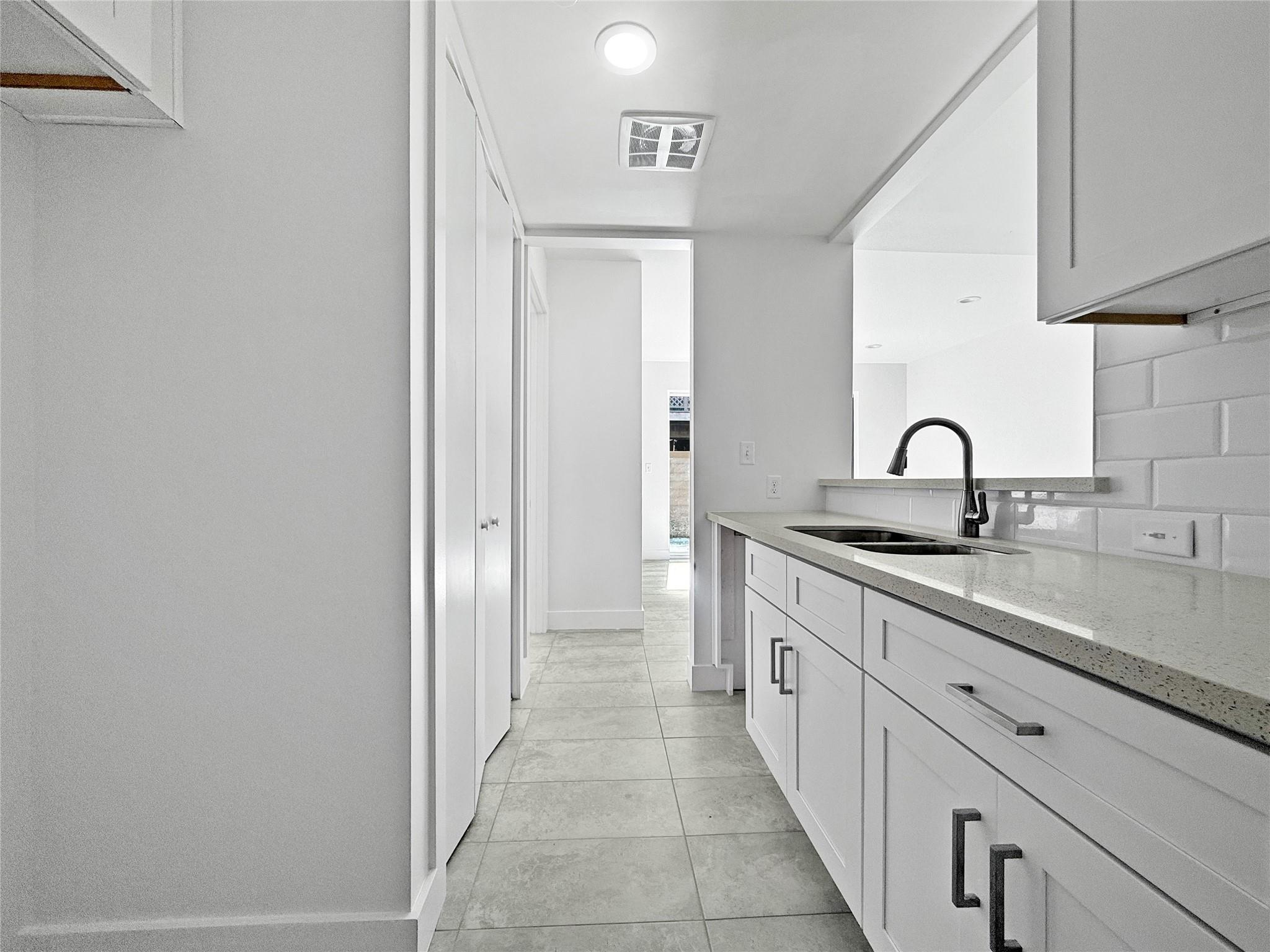 2829 Timmons Lane # 209