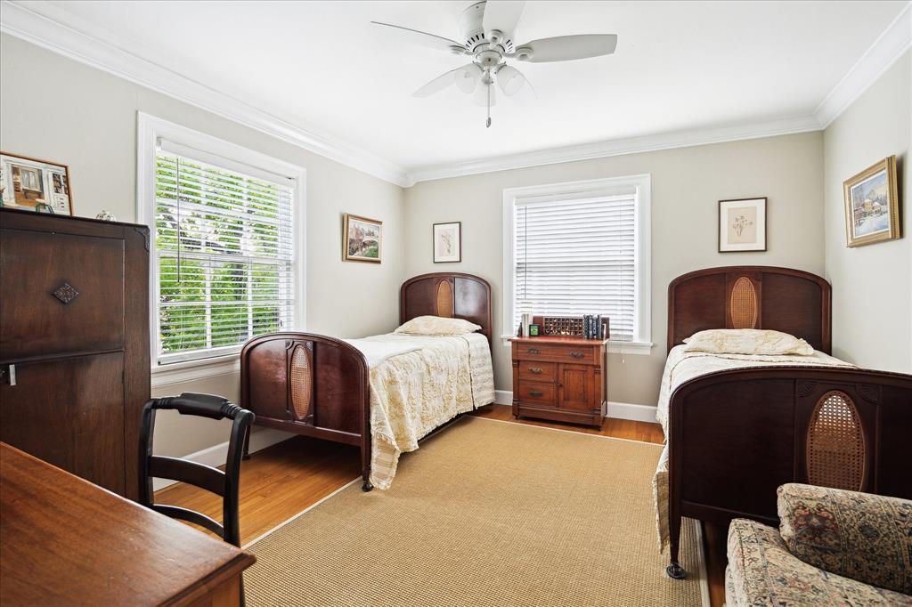 2016 Dryden Road