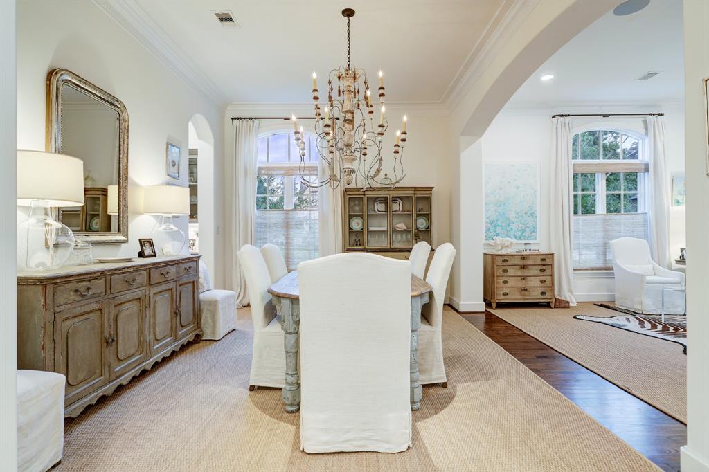 2704 Barbara Lane