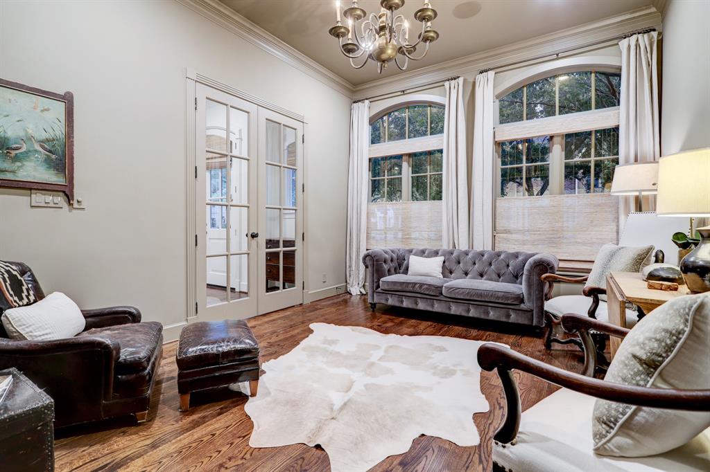 2704 Barbara Lane