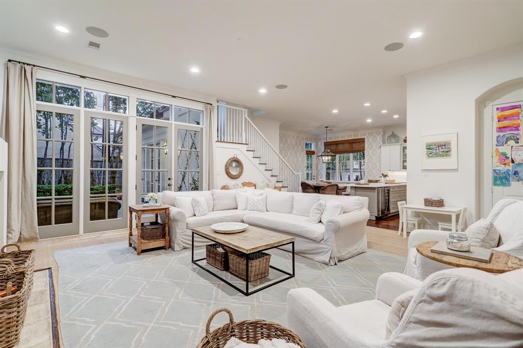 2704 Barbara Lane