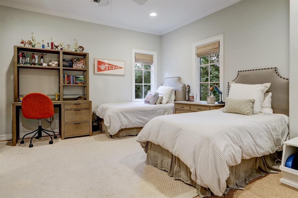 2704 Barbara Lane