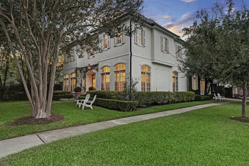 2704 Barbara Lane