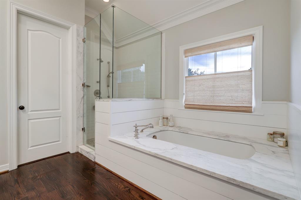 2704 Barbara Lane