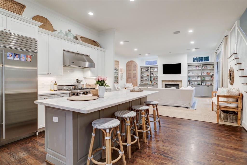 2704 Barbara Lane
