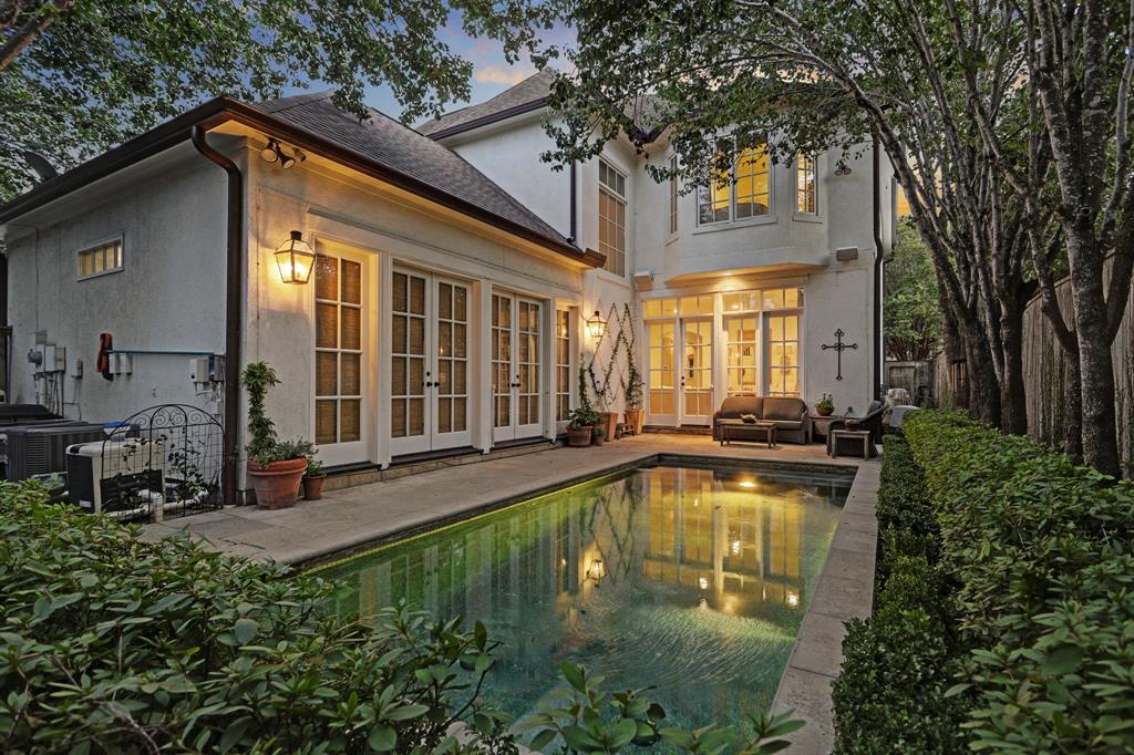2704 Barbara Lane