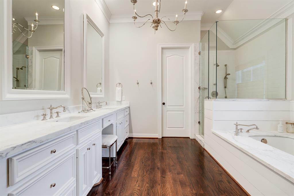 2704 Barbara Lane