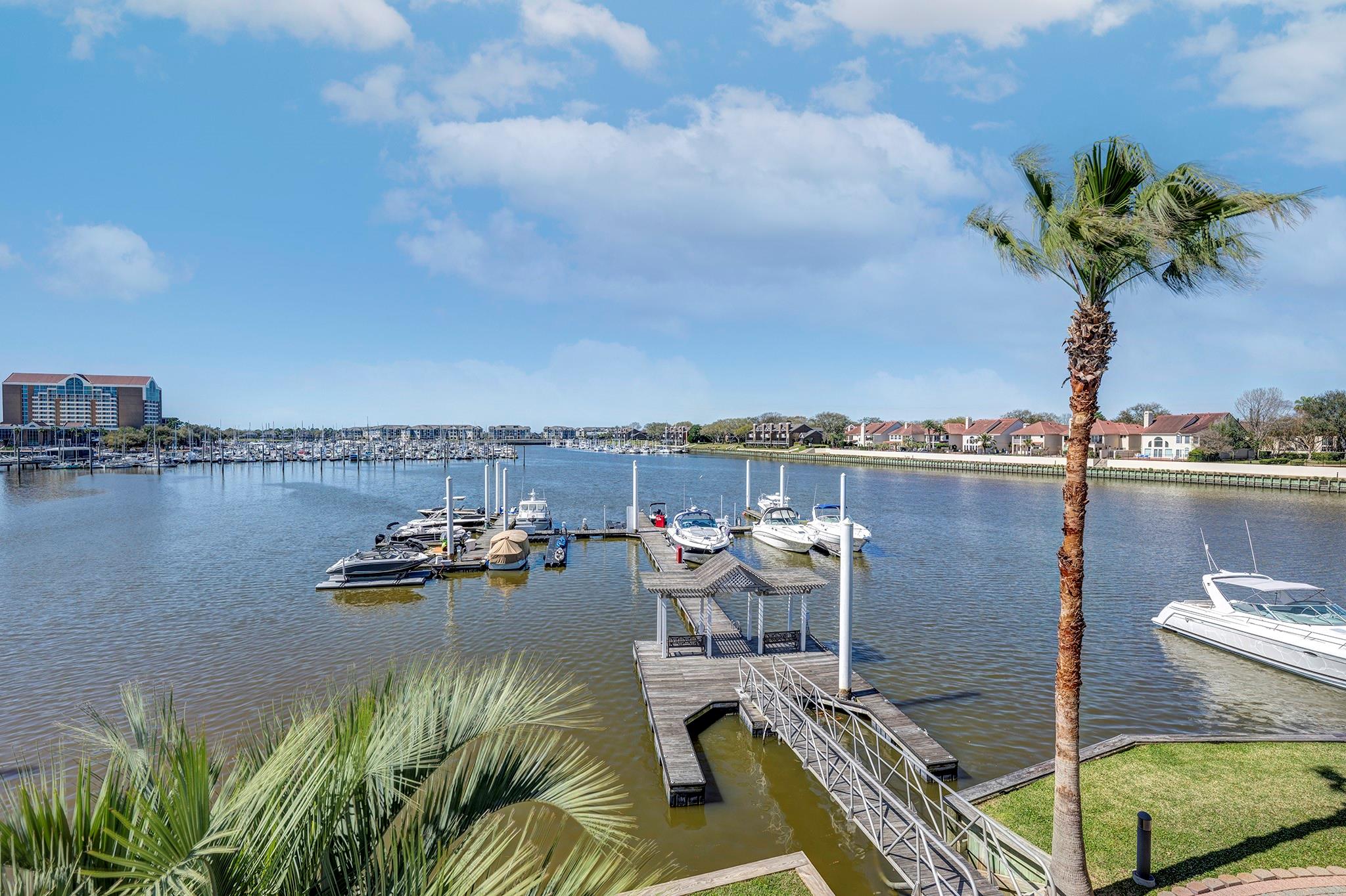 1410 Oceanside Lane