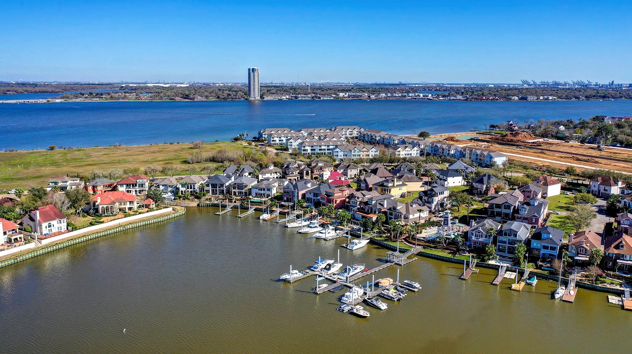 1410 Oceanside Lane