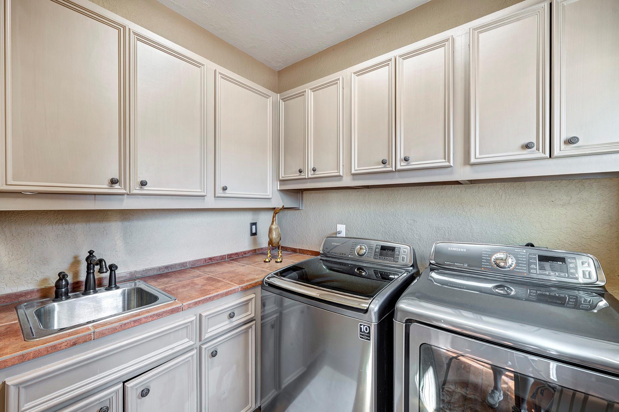1410 Oceanside Lane