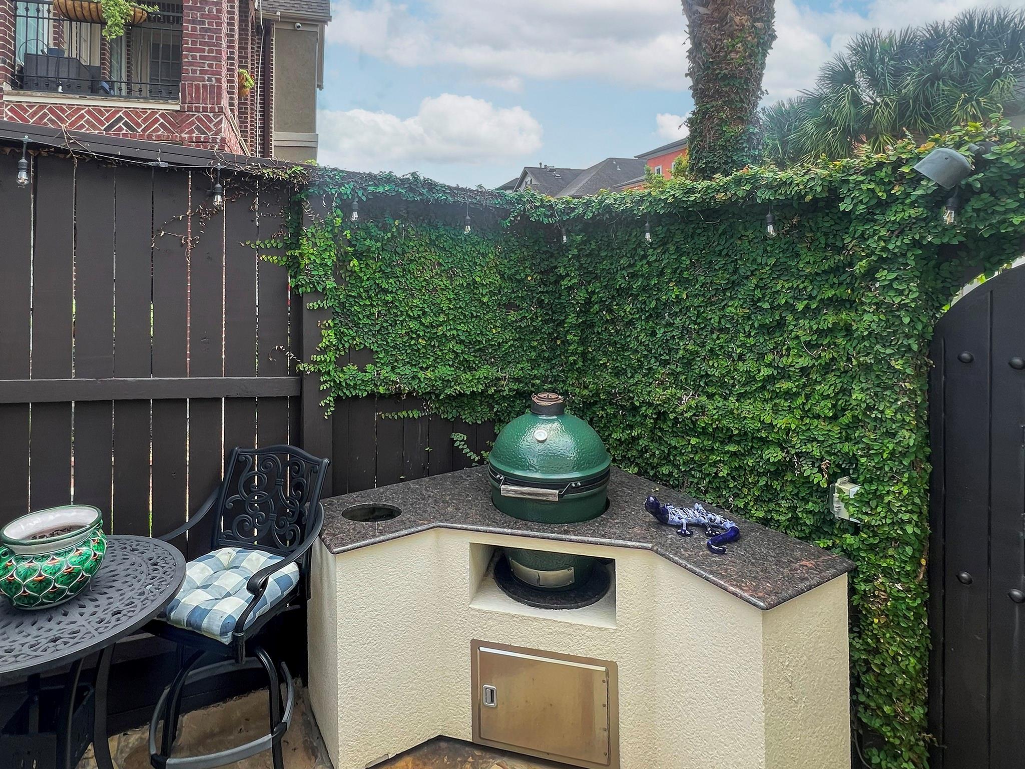 1410 Oceanside Lane