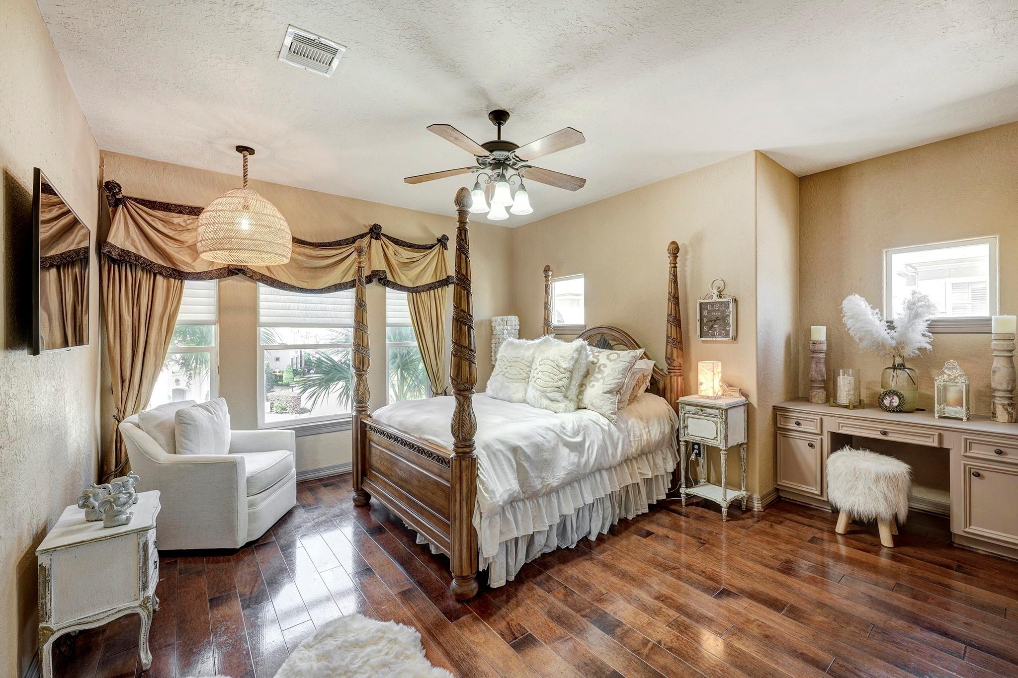 1410 Oceanside Lane