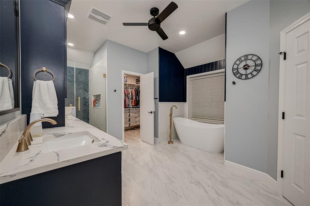 15218 Greenleaf Lane