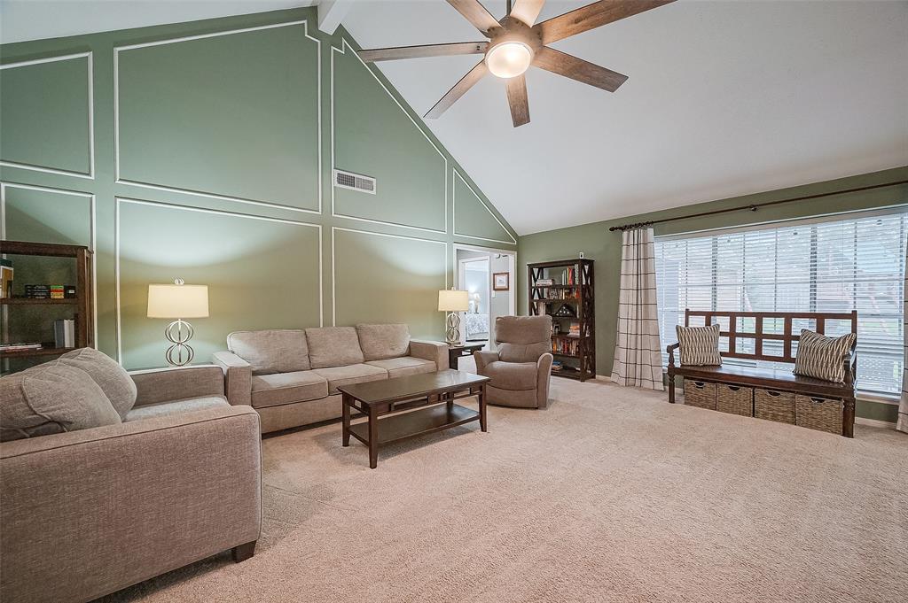 15218 Greenleaf Lane