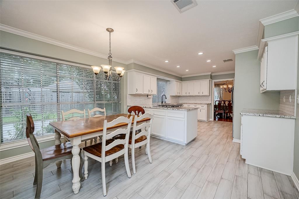 15218 Greenleaf Lane