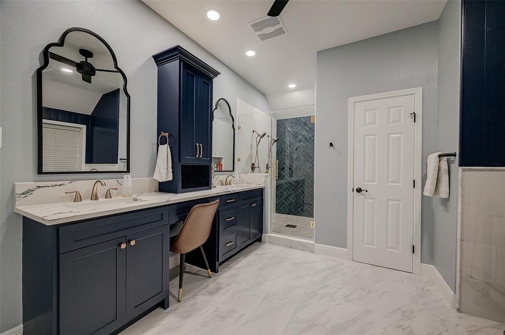 15218 Greenleaf Lane