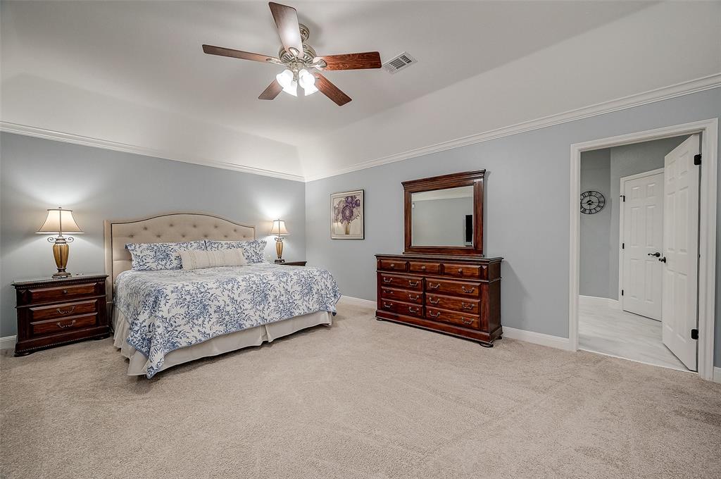 15218 Greenleaf Lane
