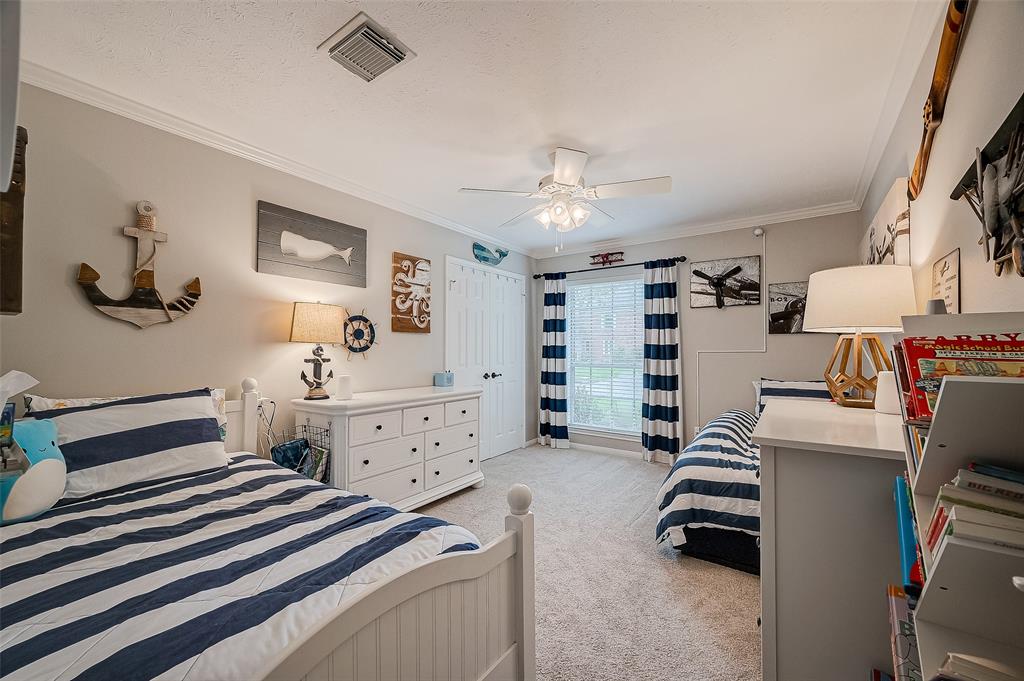 15218 Greenleaf Lane