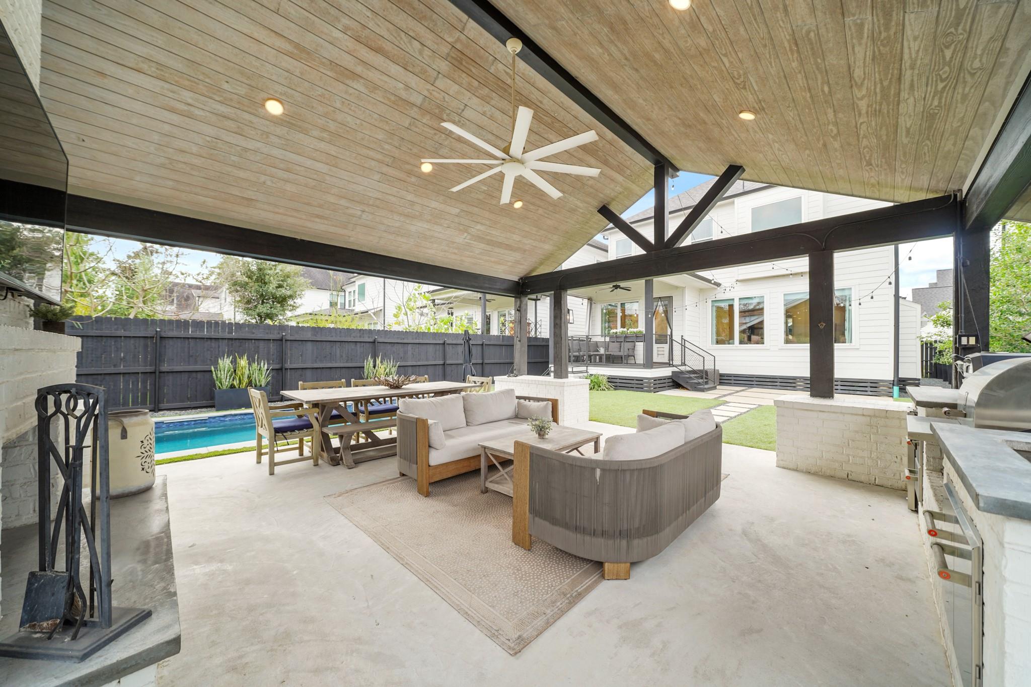 2812 Old Pecan Grove Lane